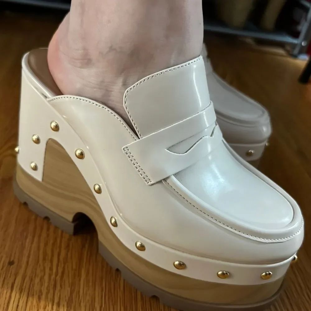 BRAND NEW JESSICA SIMPSON HUNYIE PLATFORM LOAFER CLOGS CHALK FAUX LEATHER R3